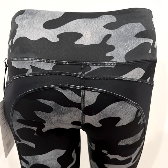 90 Degree by Reflex Prove Them Wrong Camo Leggings - Picture 5 of 9